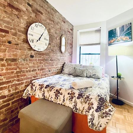 Times Square Manhattan - Private Room In 2 Bedroom Apartment ניו יורק מראה חיצוני תמונה