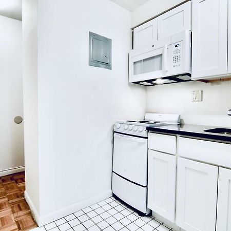Times Square Manhattan - Private Room In 2 Bedroom Apartment ניו יורק מראה חיצוני תמונה