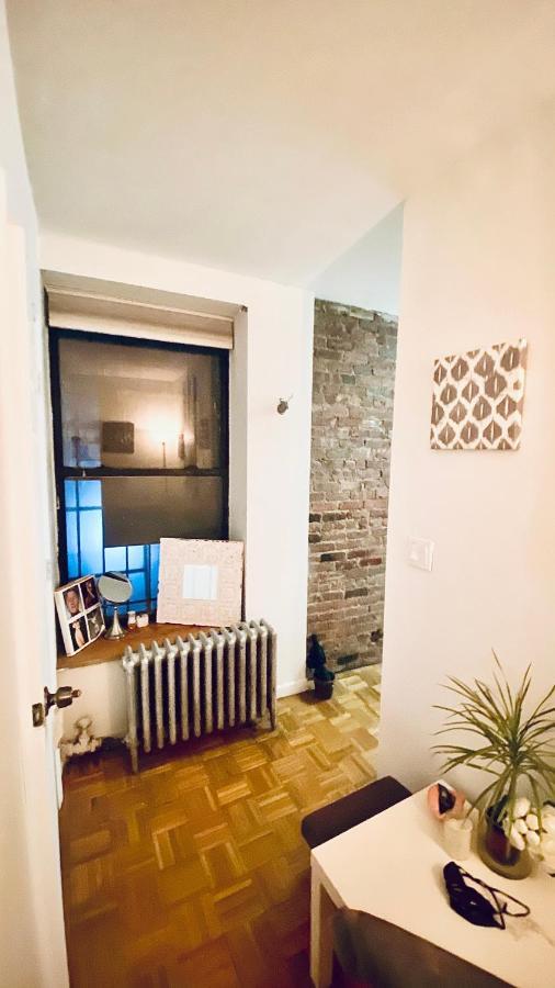 Times Square Manhattan - Private Room In 2 Bedroom Apartment ניו יורק מראה חיצוני תמונה