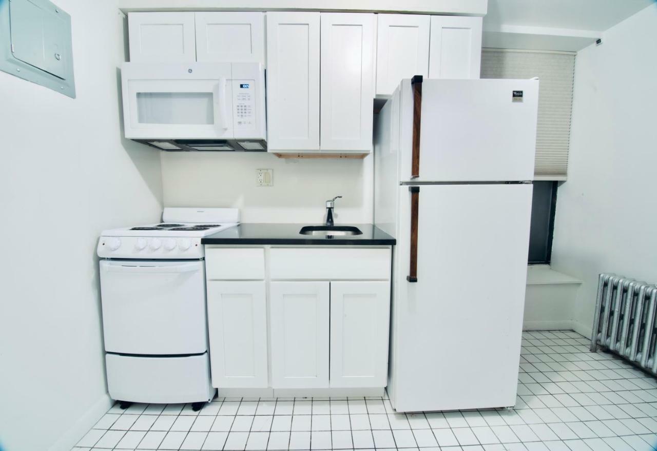 Times Square Manhattan - Private Room In 2 Bedroom Apartment ניו יורק מראה חיצוני תמונה